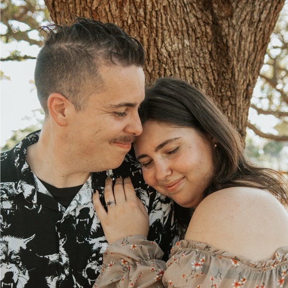 Meet your Posher, Cynthia - Picture 1 of 1